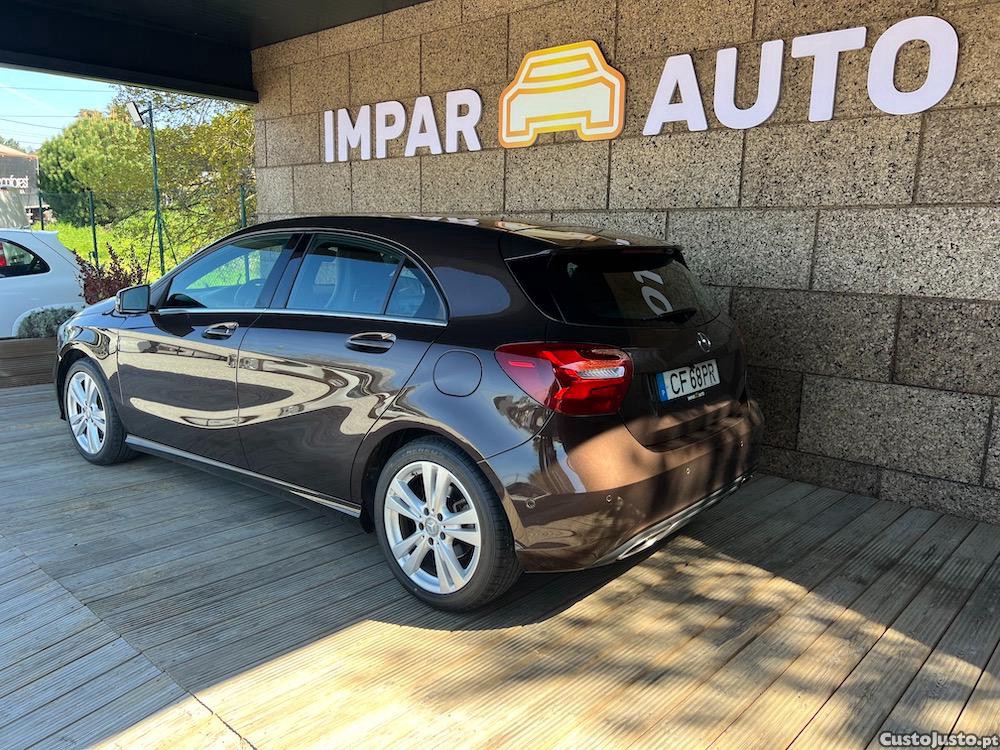 Mercedes-Benz A 180 d Urban GPS Camara — fotografia 15