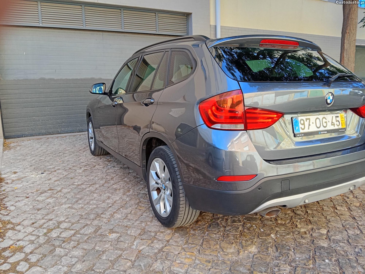 BMW X1 Sdrive16 — photo 2