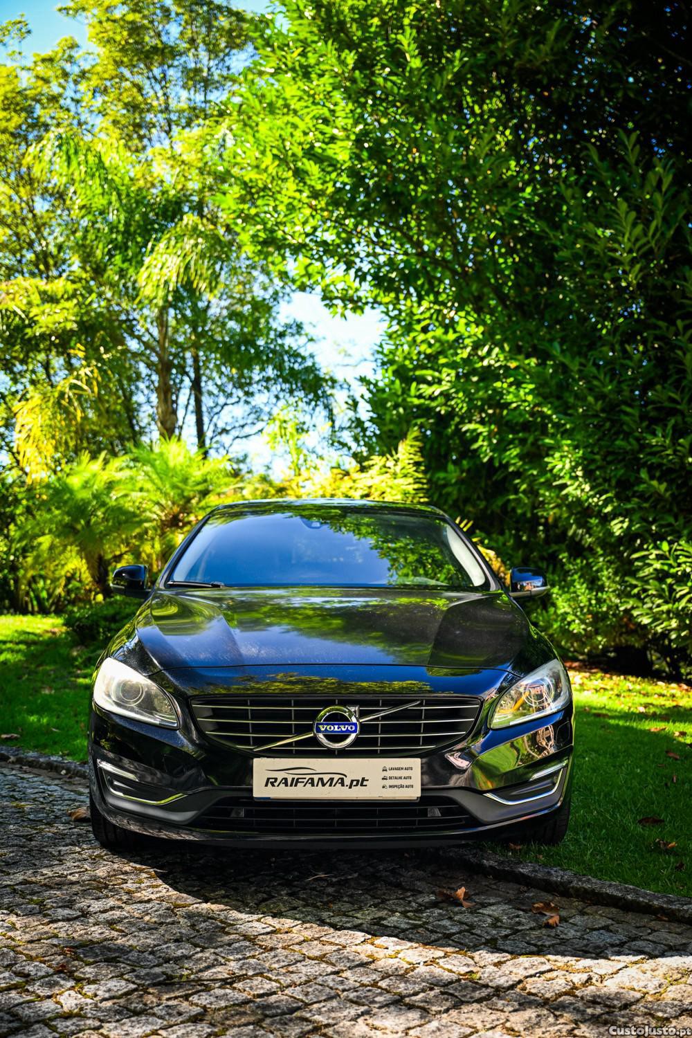 Volvo V60 2.4 D6 R-Design Momentum AWD Phev - 15 — photo 4