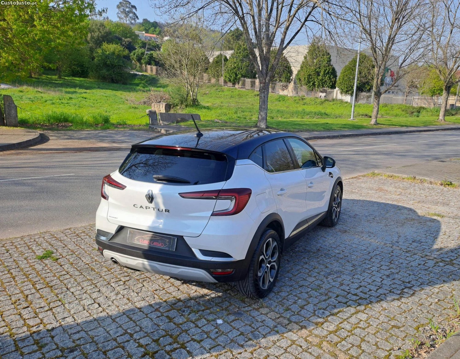 Renault Captur 1.5 DCI 115 CV Versão Intens — fotografia 3