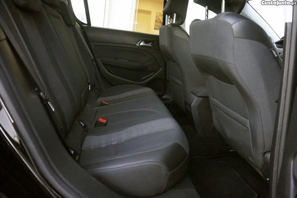 Peugeot 308 PureTech 110 Stop & - 21 — photo 3