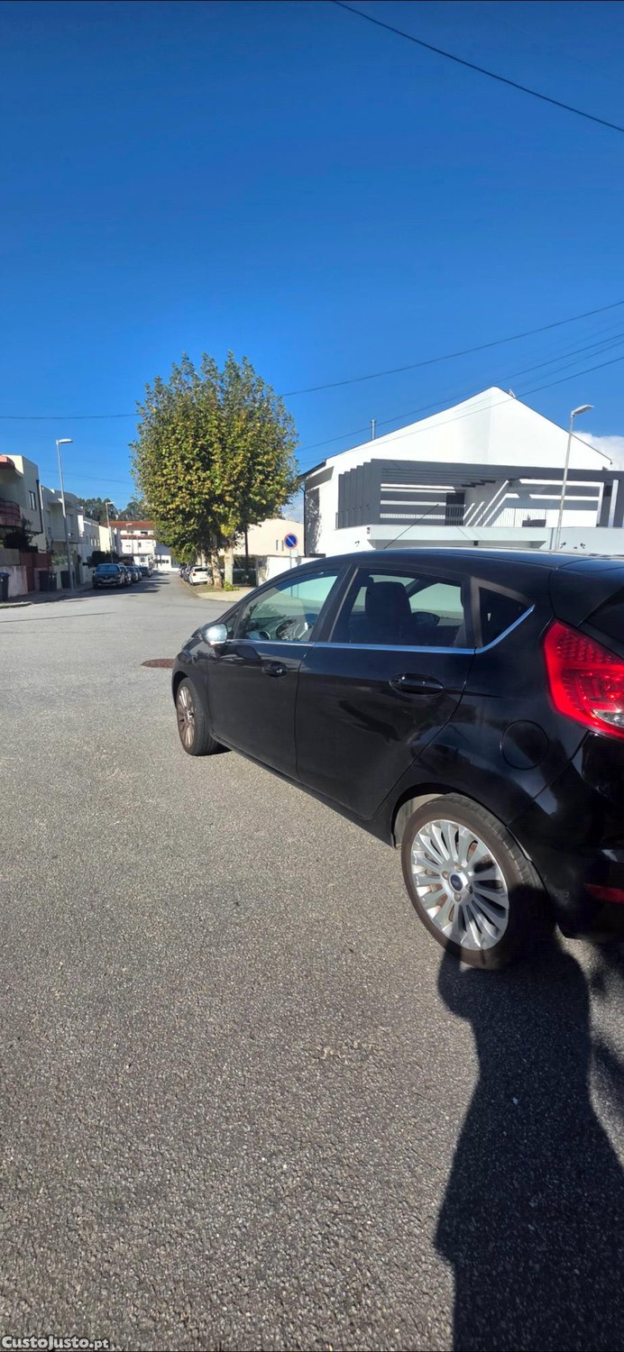 Ford Fiesta Titanium — photo 4