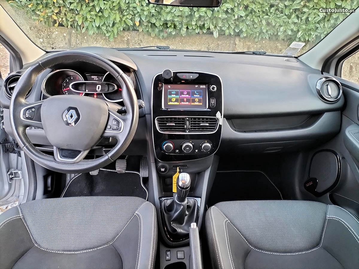 Renault Clio 1.5 DCI Energy Intens 90cv — fotografia 4