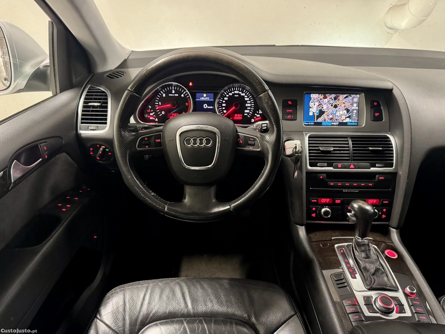 Audi Q7 3.0 TDi Tiptronic — fotografia 7