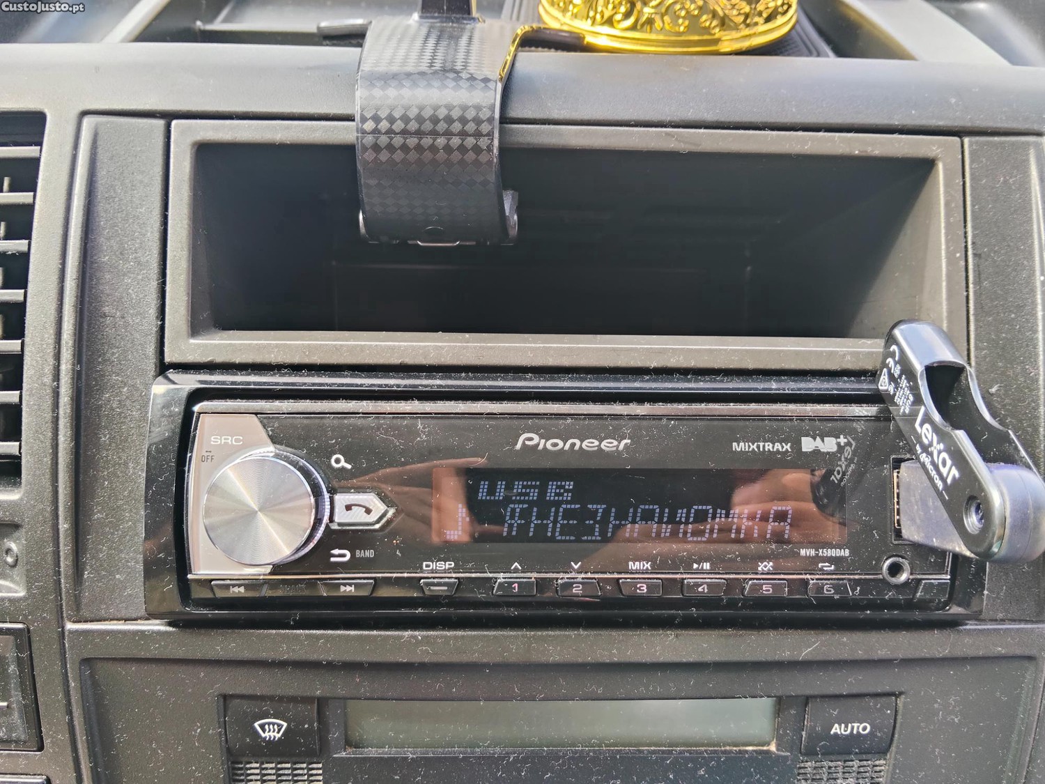 VW Caravelle Ligeiro - mercadorias 6 lugares - 09 — photo 4