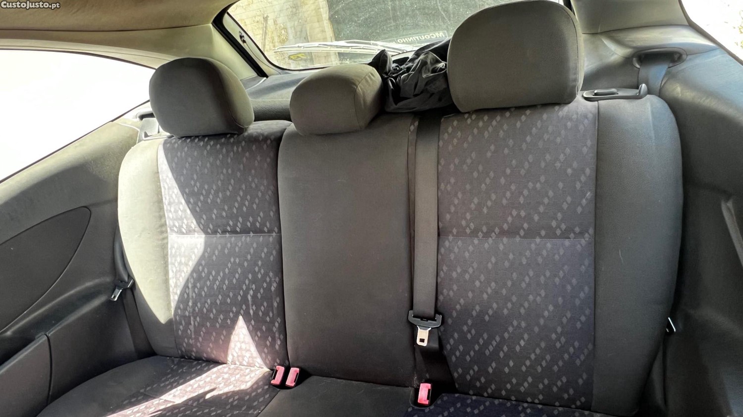 Ford Focus 1.4 - 99 — photo 3