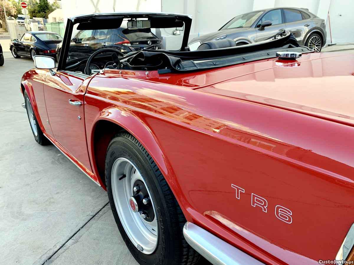 Triumph TR6 Restaurado — fotografia 10