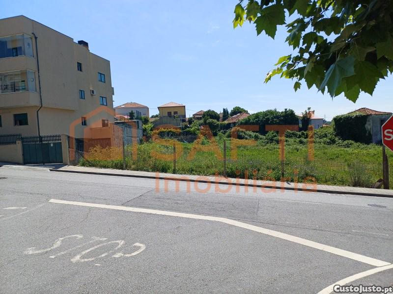Land for sale in Gondomar, Portugal — €1,000,000