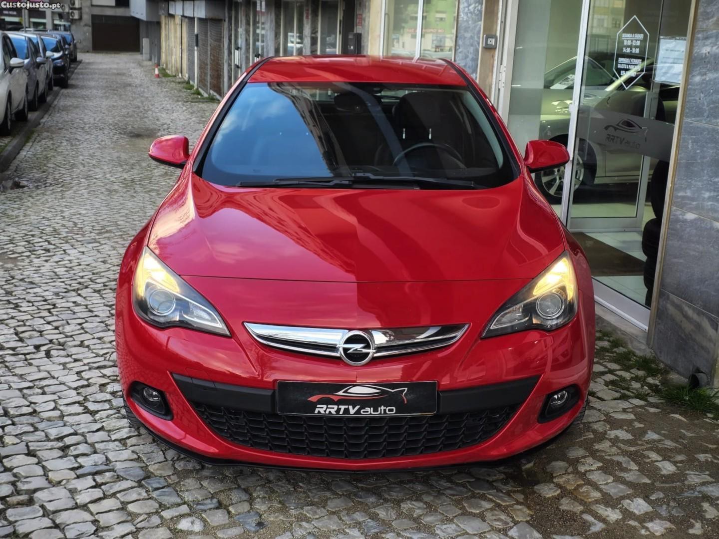 Opel Astra 1.6 T S/S J20 — fotografia 11