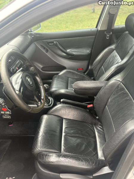 SEAT Toledo 1.9 Tdi 150cv cupra — fotografia 9