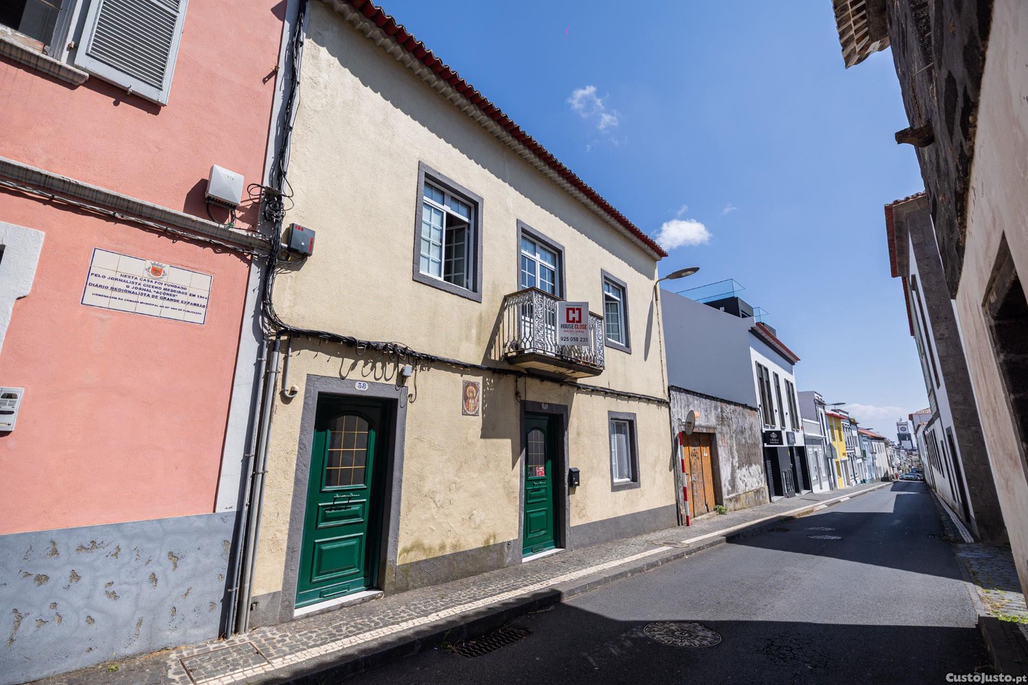 Moradia com 2 pisos em são Sebastião, Ponta Delgada