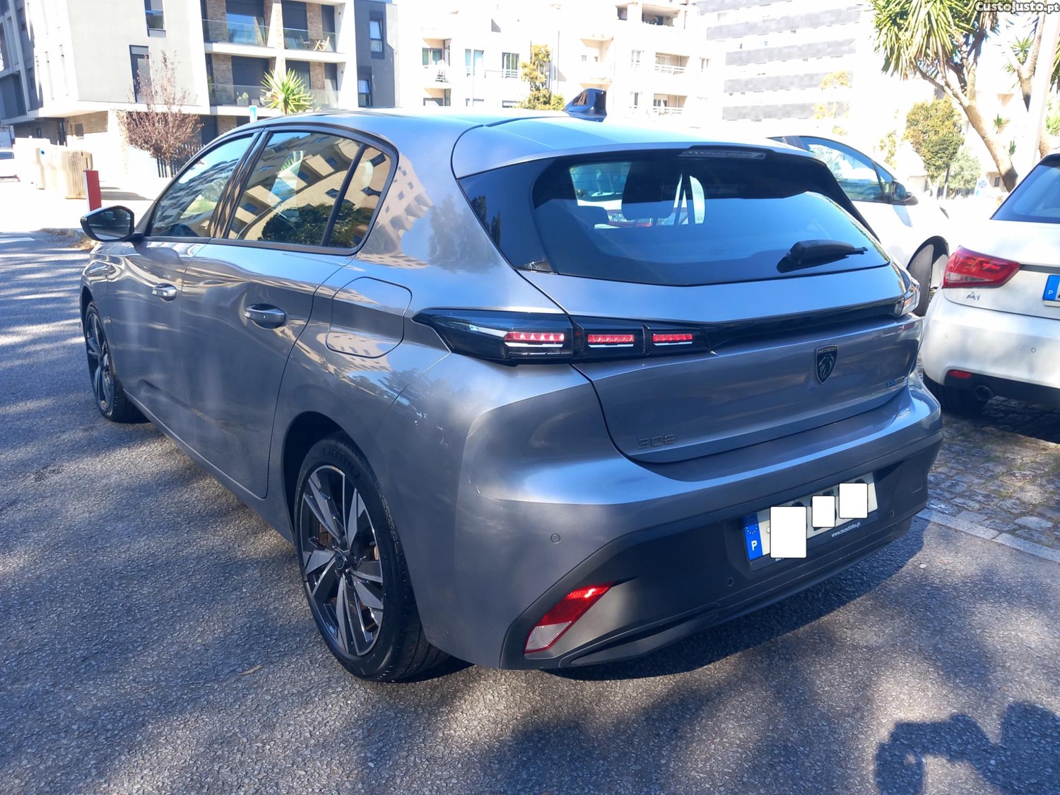 Peugeot 308 1.6 Hybrid Allure e-EAT8 - 22 — photo 5