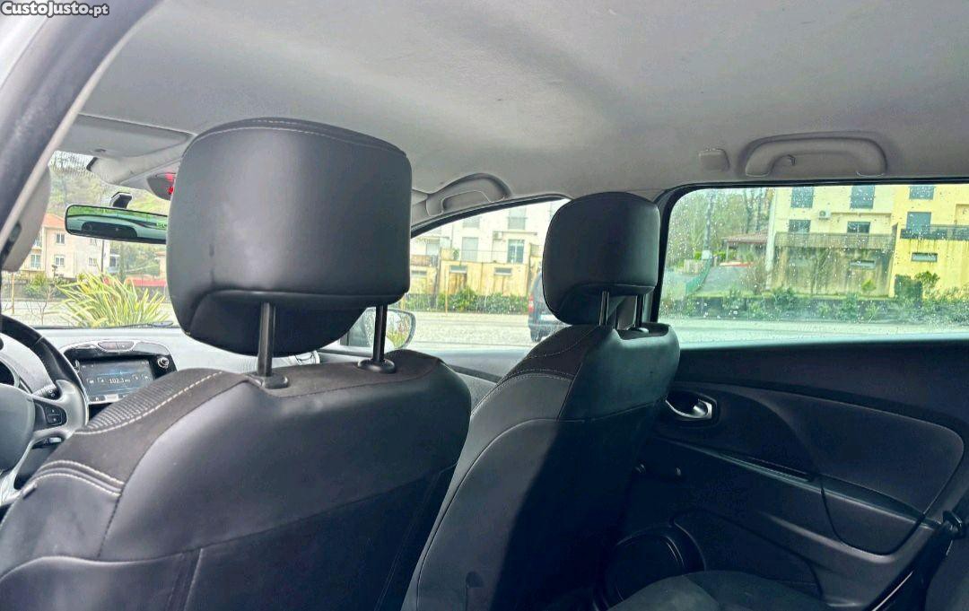 Renault Clio 1.5DCI — fotografia 2