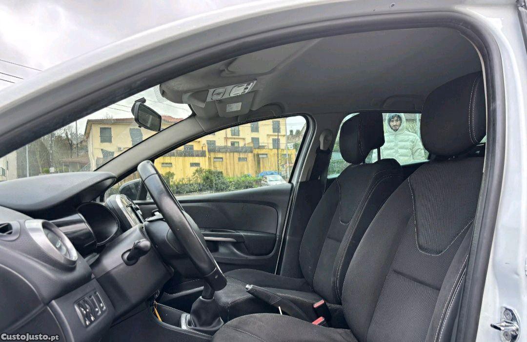 Renault Clio 1.5DCI — fotografia 3