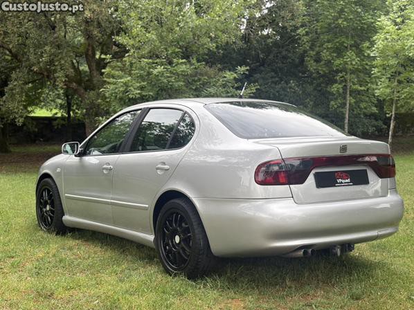 SEAT Toledo 1.9 Tdi 150cv cupra — fotografia 2