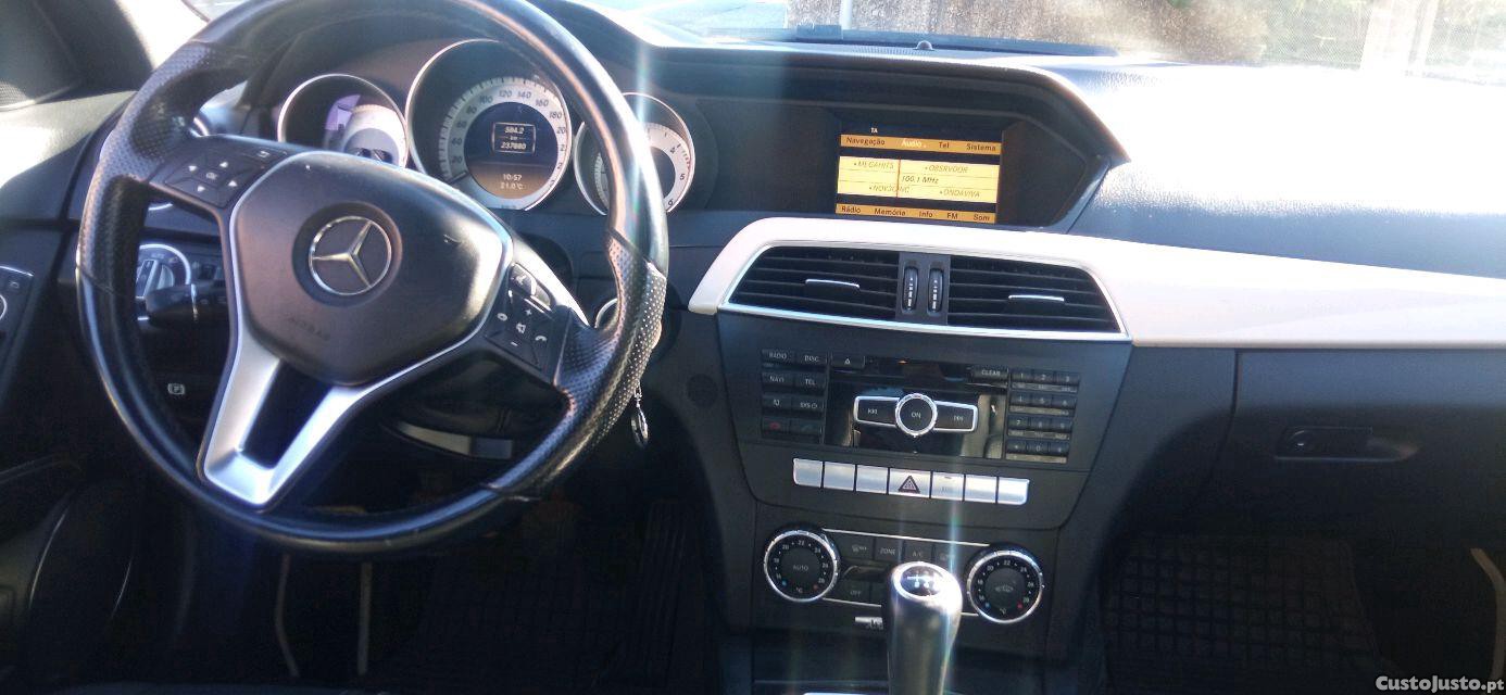 Mercedes-Benz C 220 CDI - 12 — photo 5