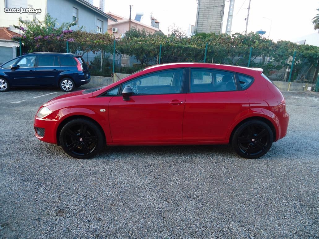 Seat Leon 1.6 TDI Sport — photo 3
