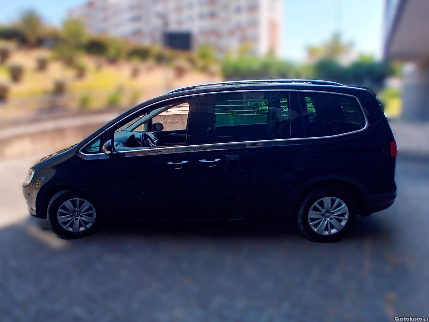 VW Sharan 2.0 TDI Highline DSG - 18 — photo 4