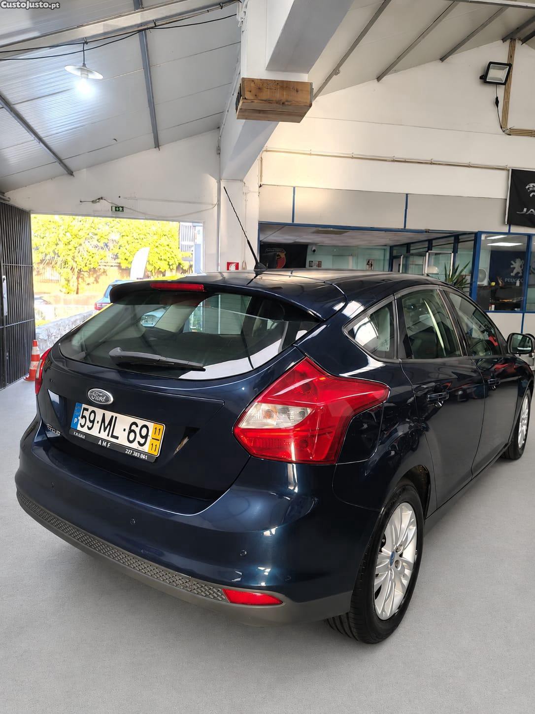 Ford Focus 1.6 TDCi Trend — photo 2