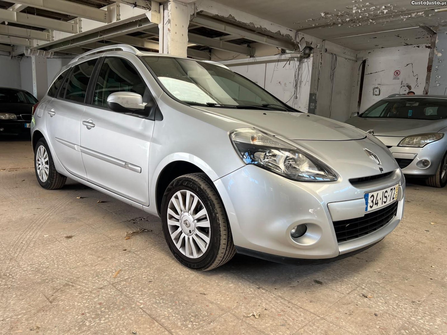 Renault Clio 1.5 st — photo 2