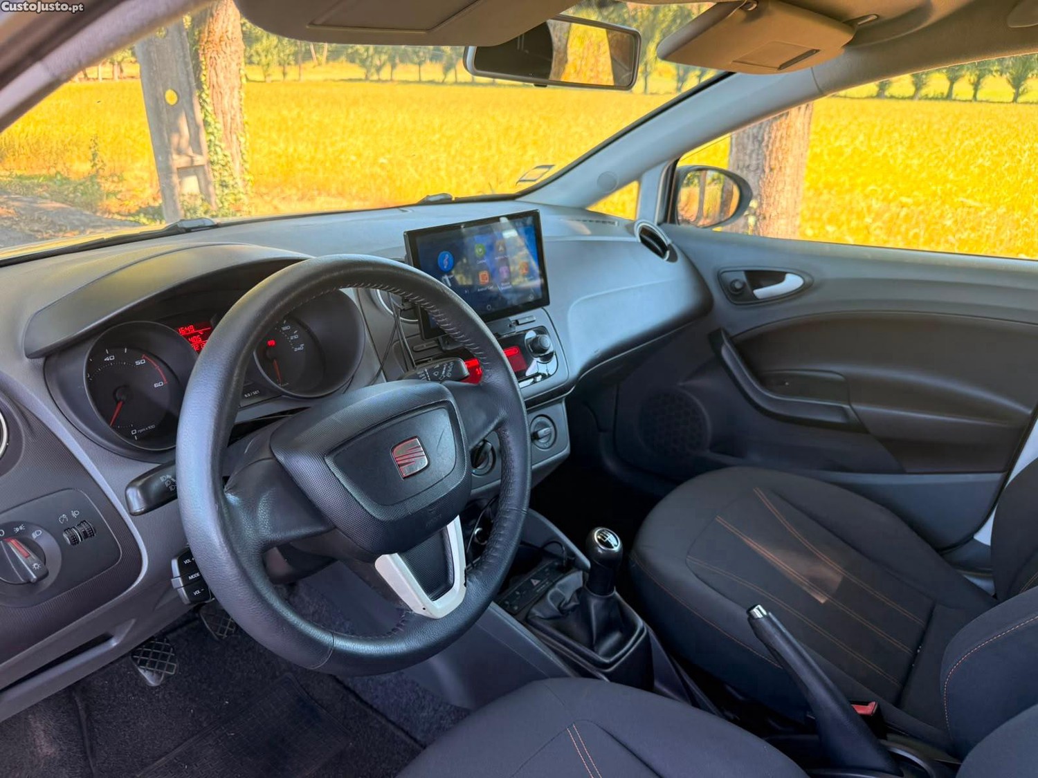 SEAT Ibiza 1.2 TDi Reference — fotografia 9
