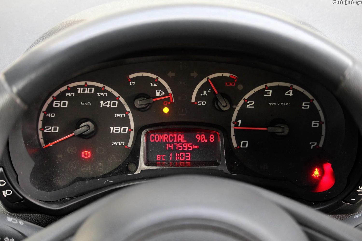 Ford KA 1.2 City — fotografia 8