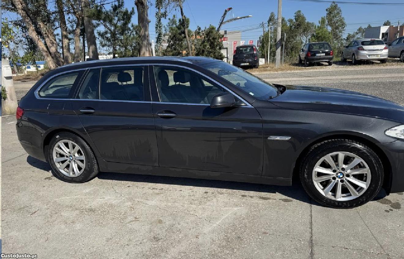 BMW 525 D Exclusive Auto de 2012 — fotografia 8