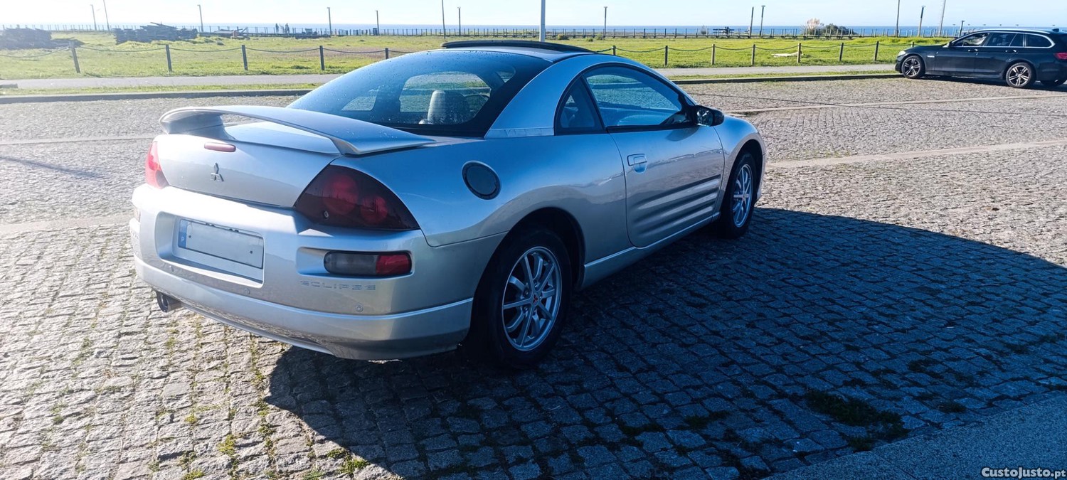 Mitsubishi Eclipse GS — photo 3