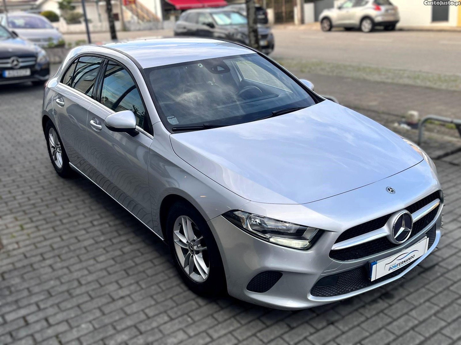 Mercedes-Benz A 180 d Style Plus Aut. — fotografia 14