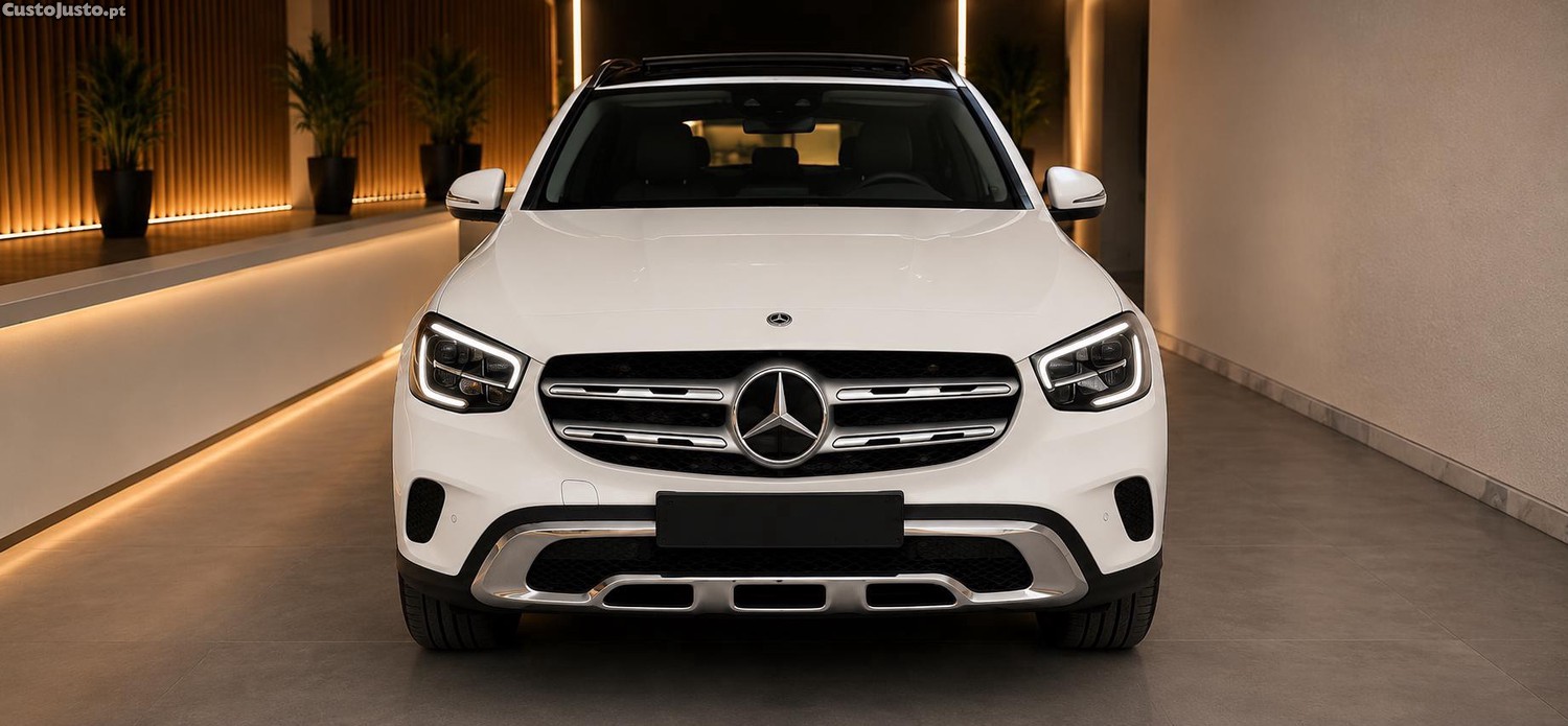 Mercedes-Benz CLC 200 D 4 Matic 9G Teto Panoramico - 22 foto 4