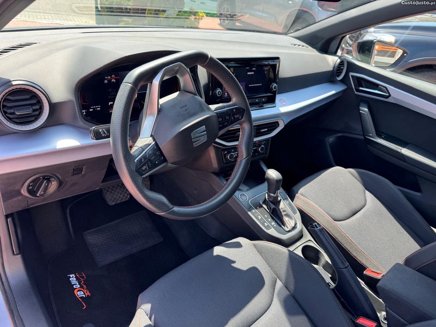 SEAT Ibiza 1.0 TSI FR DSG — fotografia 18