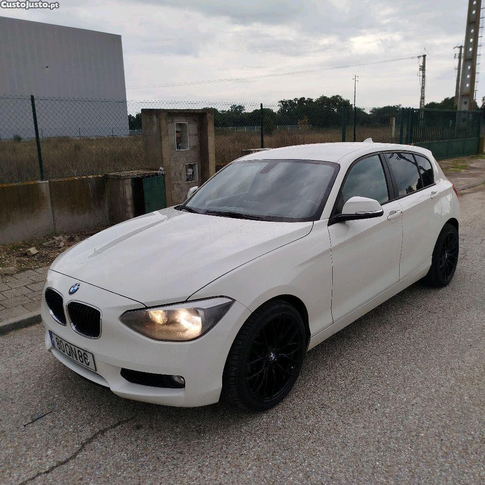BMW 118 xDrive — fotografia 4