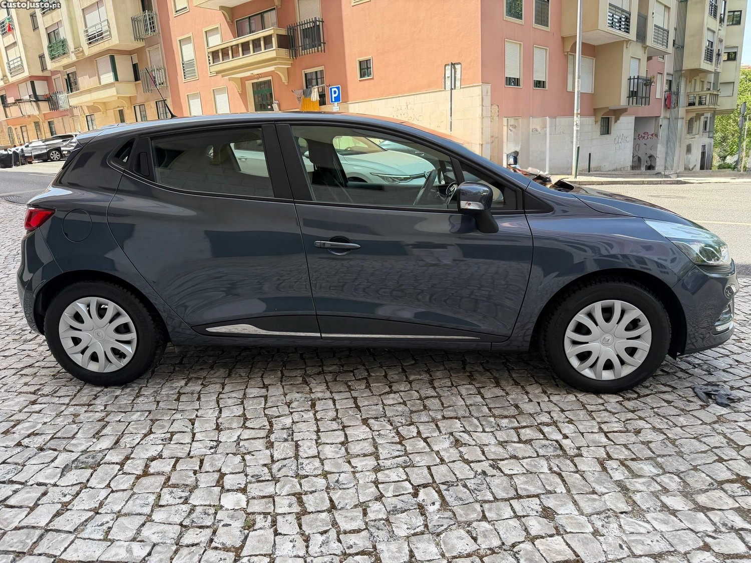 Renault Clio 1.5 dCi Confort 82g — fotografia 21