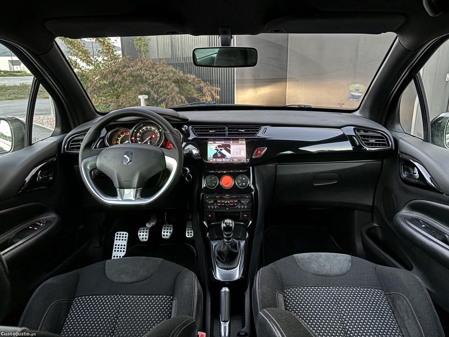 Citroën DS3 SPORT CHIC  - 11 — photo 3