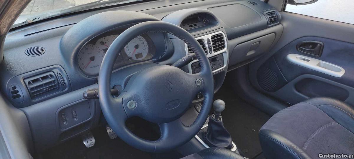 Renault Clio Sport RS — photo 4