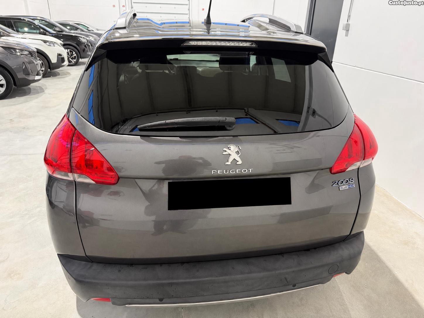 Peugeot 2008 Allure — fotografia 4