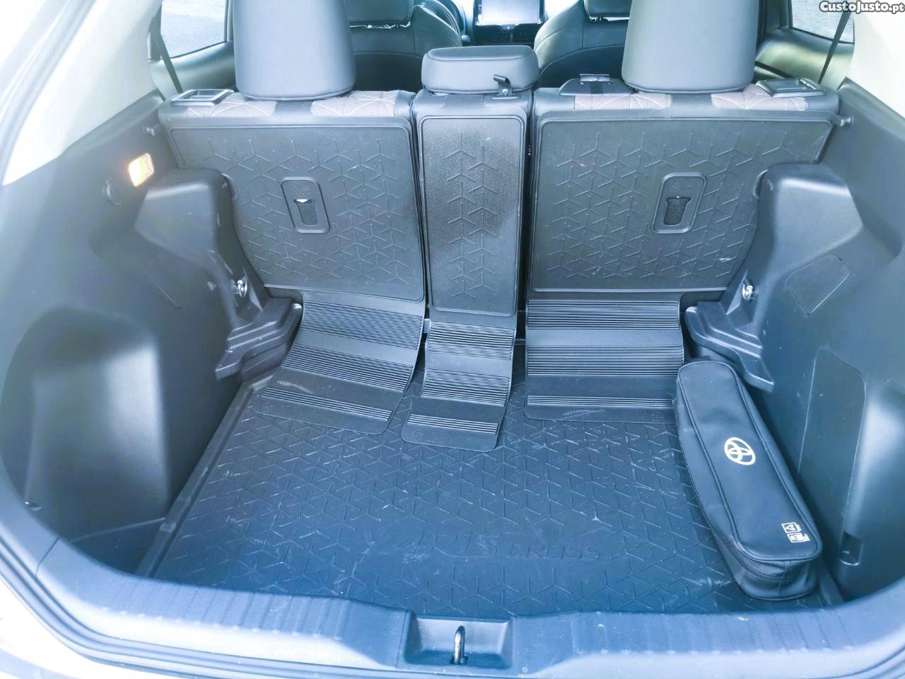 Toyota Yaris Cross 1.5 HDF LUXURY - 24 — photo 3