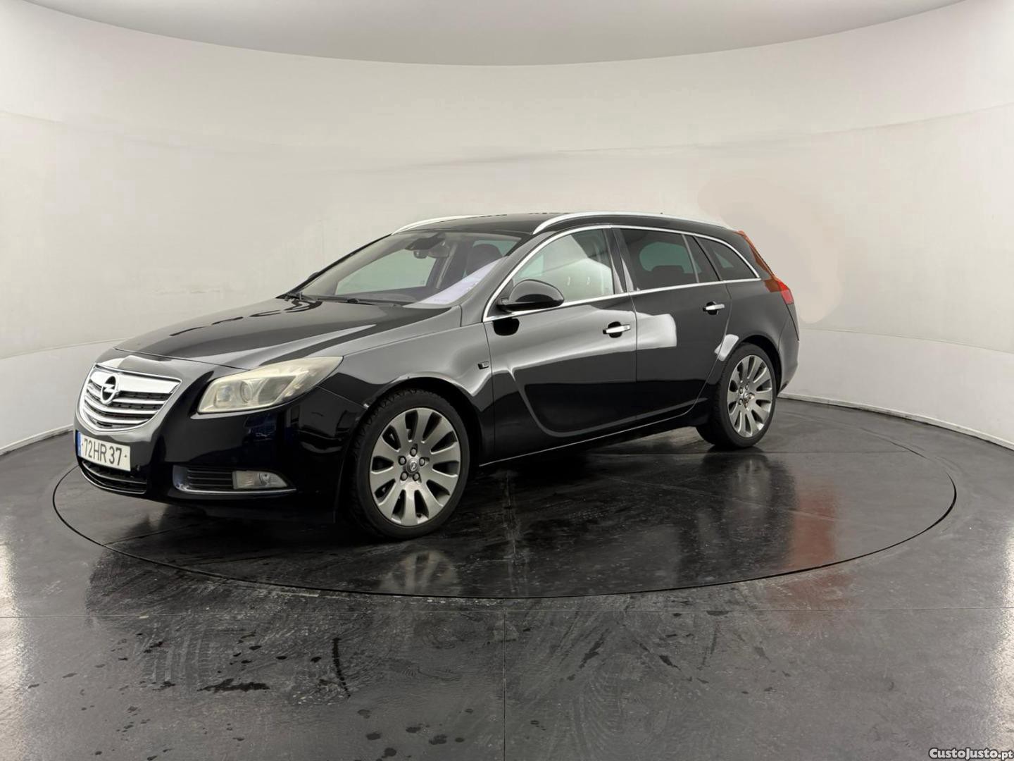 Opel Insignia 2.0 CDTI — photo 3