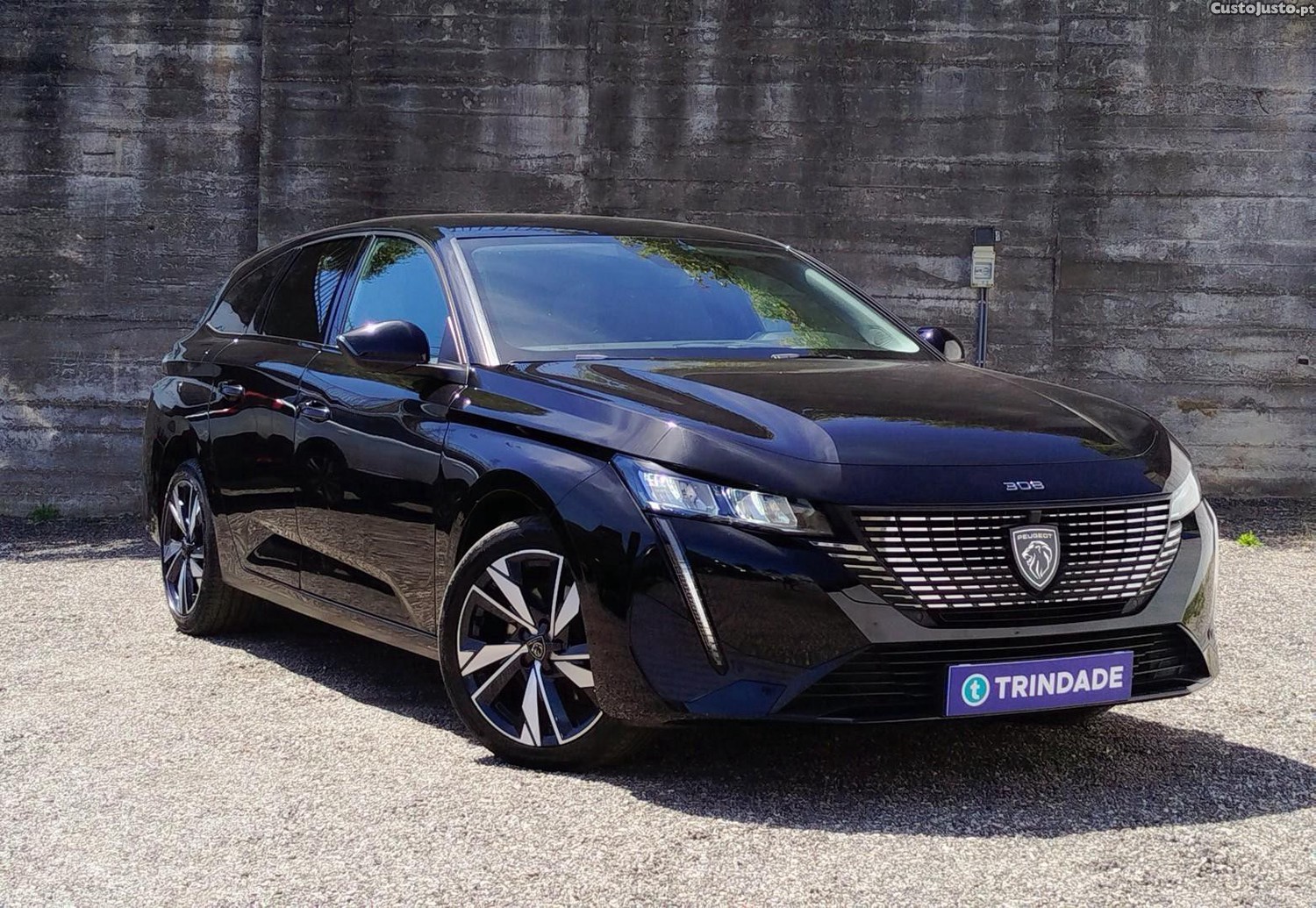 Peugeot 308 1.2 PureTech Allure Full LED — fotografia 24