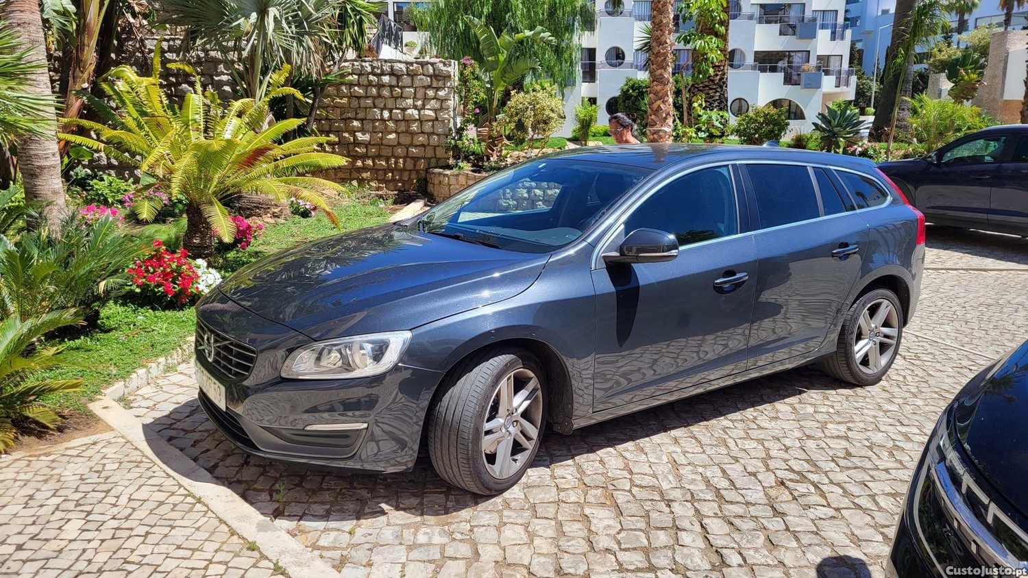 Volvo V60 Kinetic — photo 4