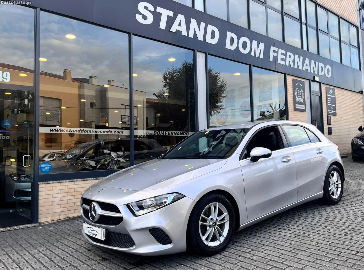 Mercedes-Benz A 180 d Style Plus Aut. — fotografia 24