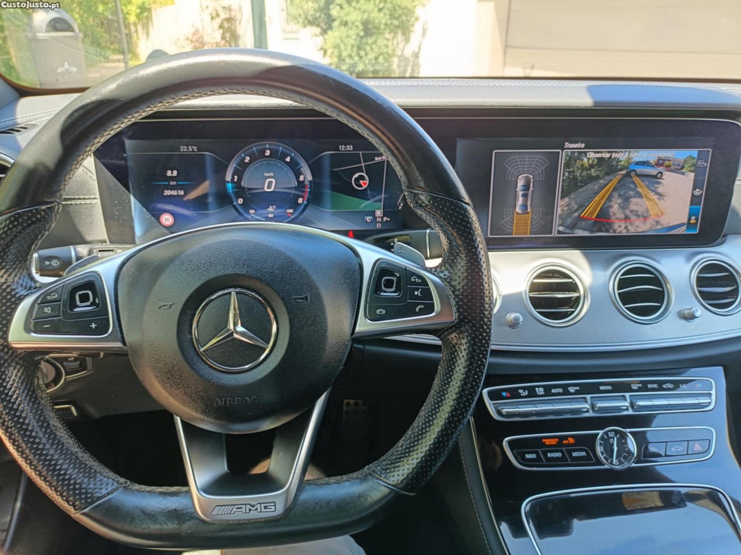 Mercedes-Benz E 220 AMG Pack Night - 17 — photo 3