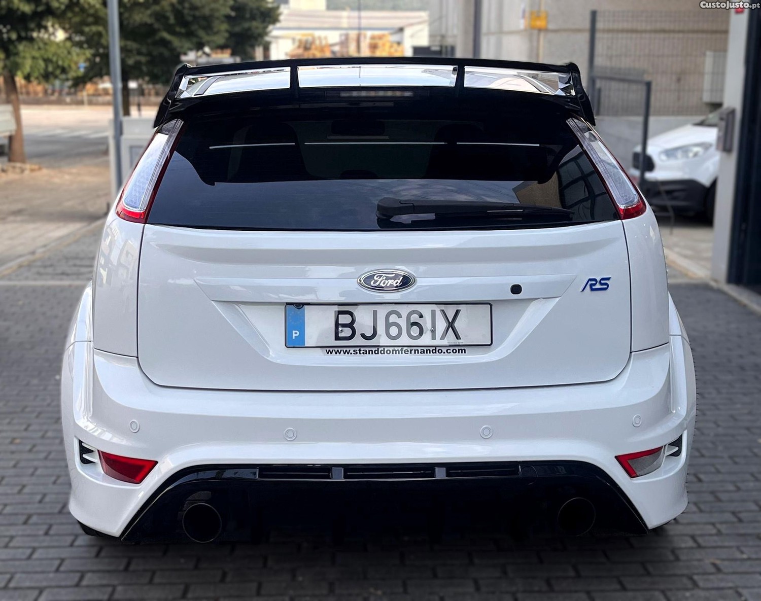 Ford Focus 2.5 T RS - 10 — photo 5