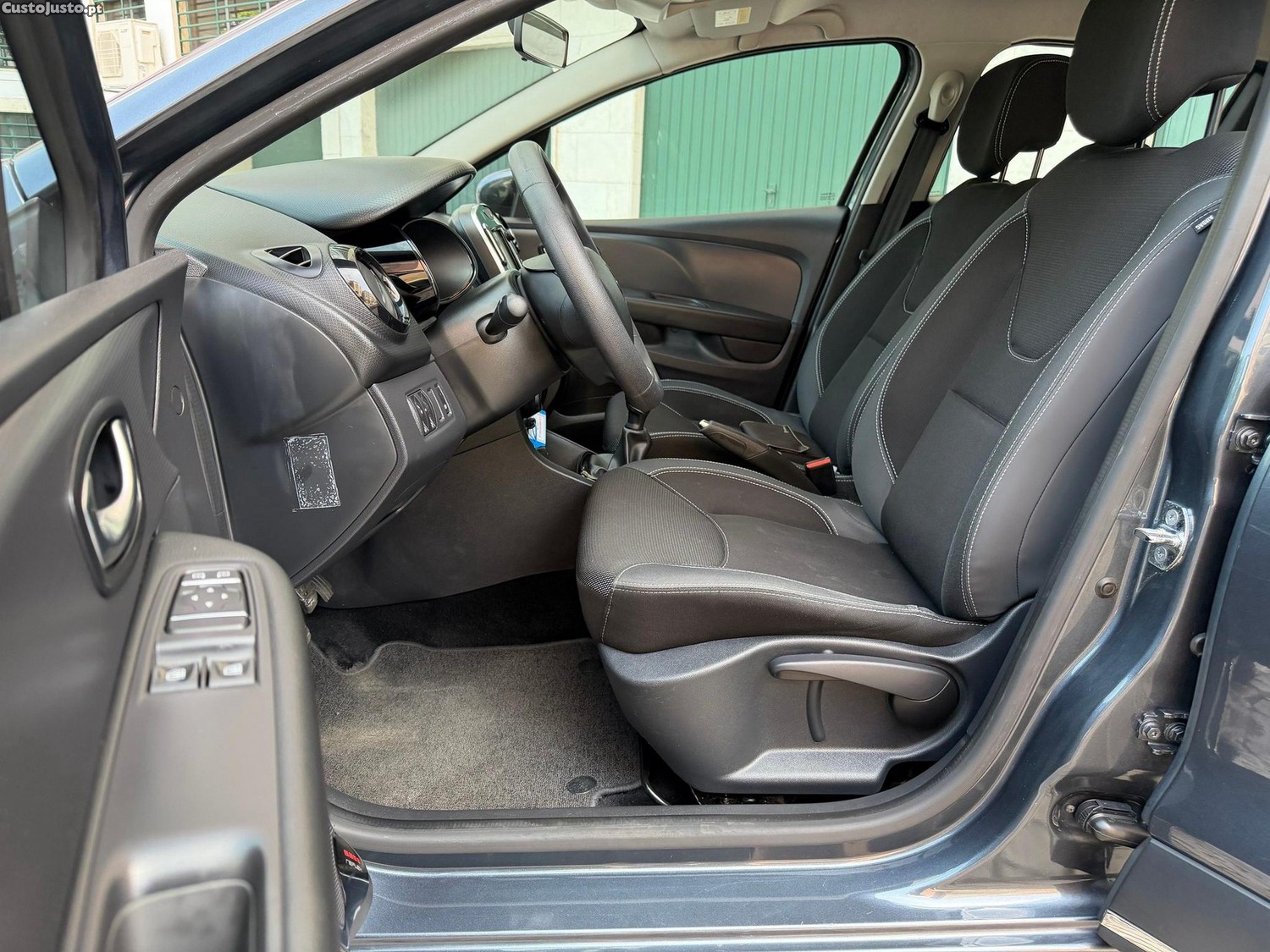 Renault Clio 1.5 dCi Confort 82g — fotografia 17