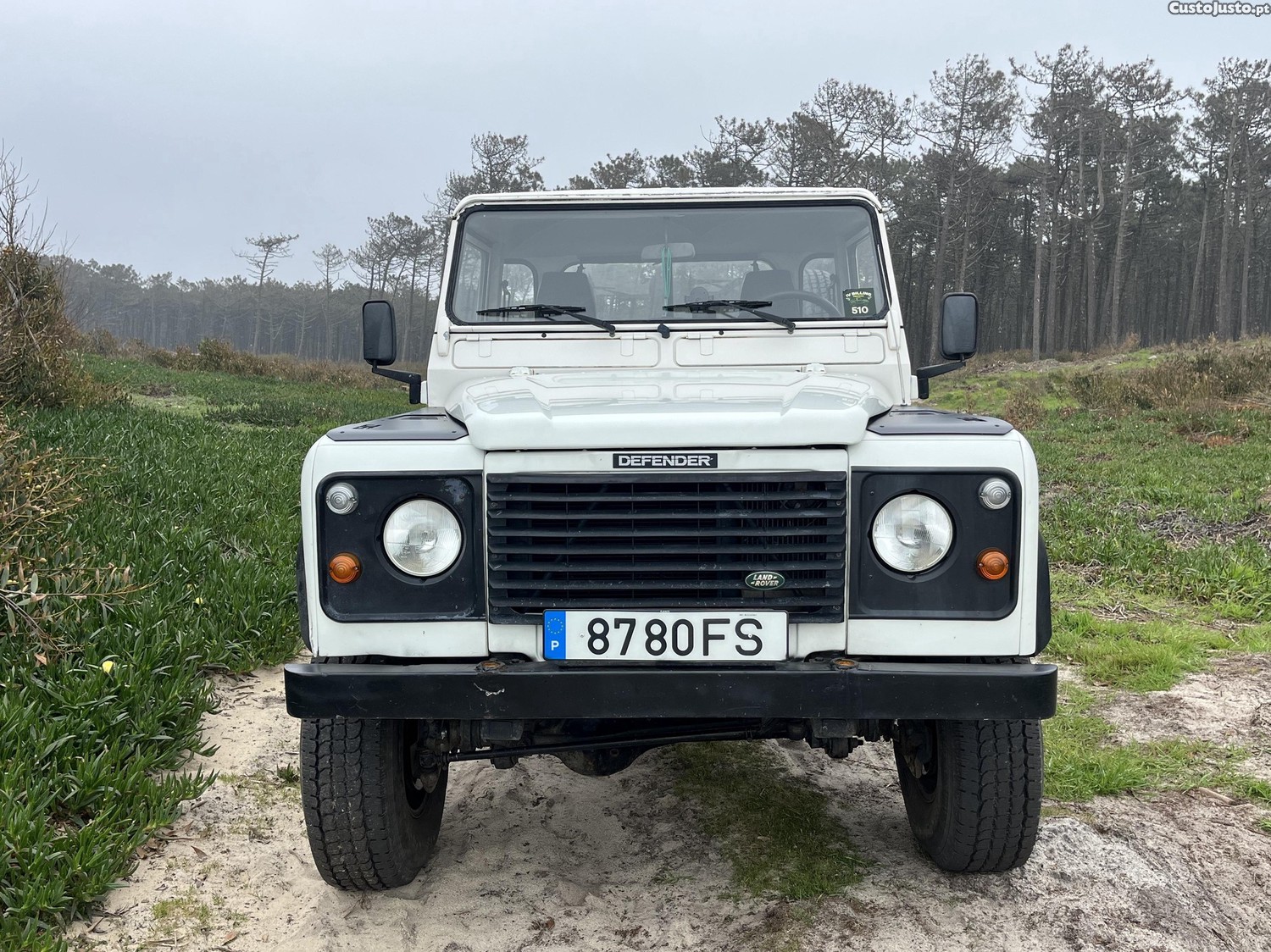 Land Rover Defender 110 300 TDI  HCPU  - 95 — photo 2