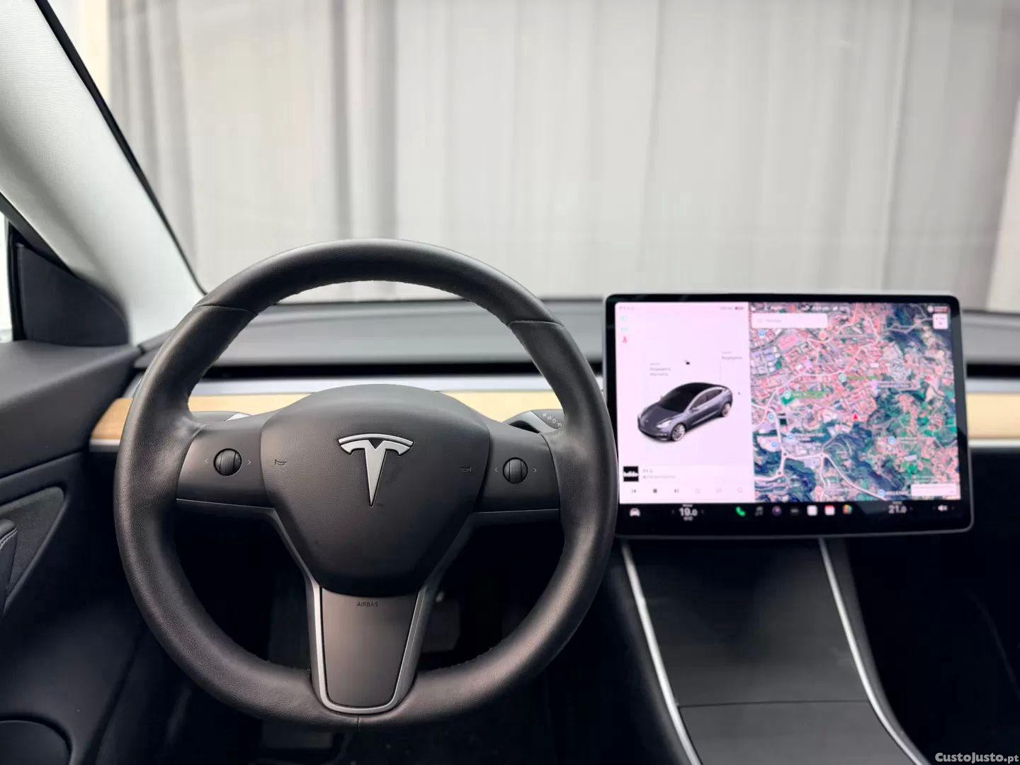Tesla Model 3 Standard rwd plus — fotografia 3