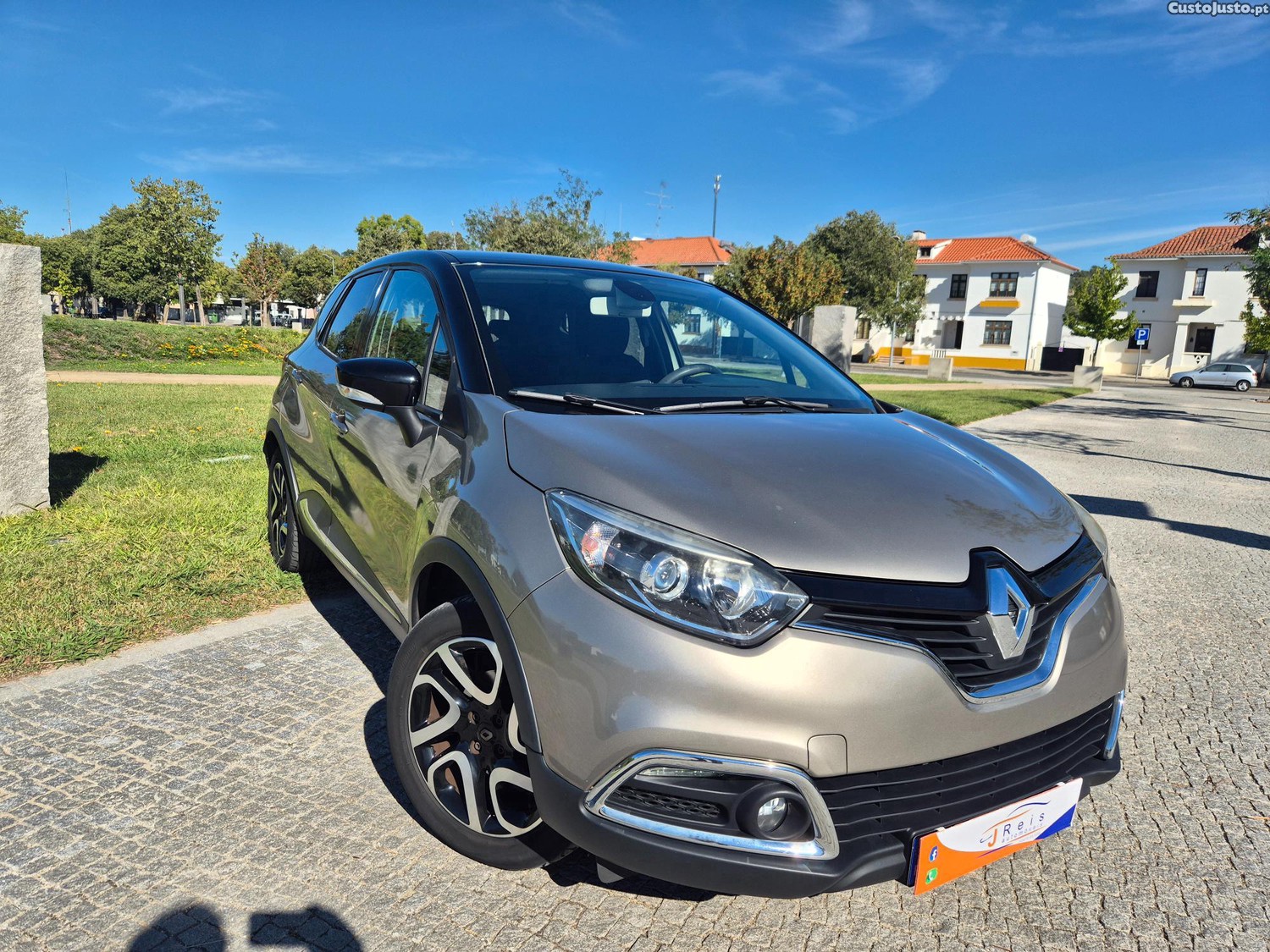 Renault Captur Exclusive — photo 2