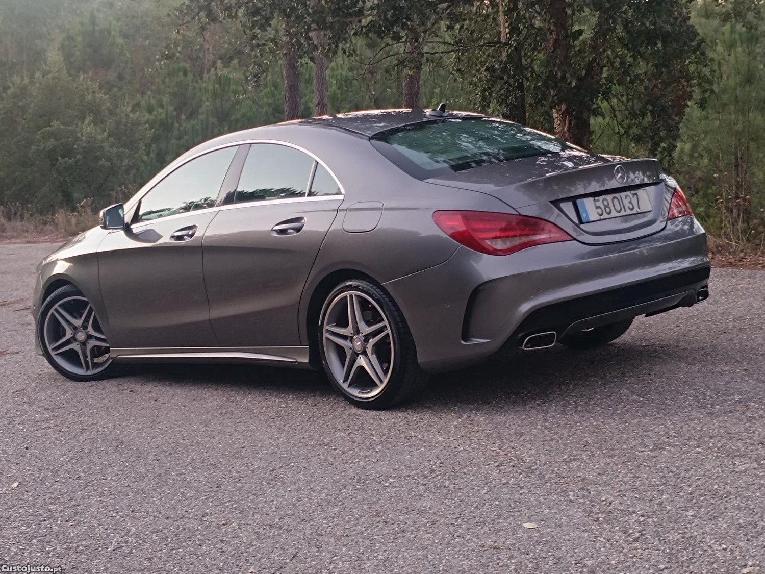 Mercedes-Benz CLA 200 CDi AMG LINE 1.8 - 136 Cv. Como Novo! Carro de autoestrada e garagem! Revisão feita. Negociável! - 14 — photo 3