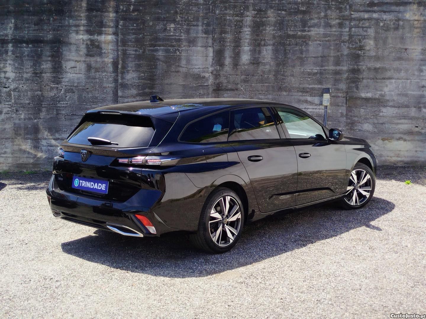 Peugeot 308 1.2 PureTech Allure Full LED — fotografia 22