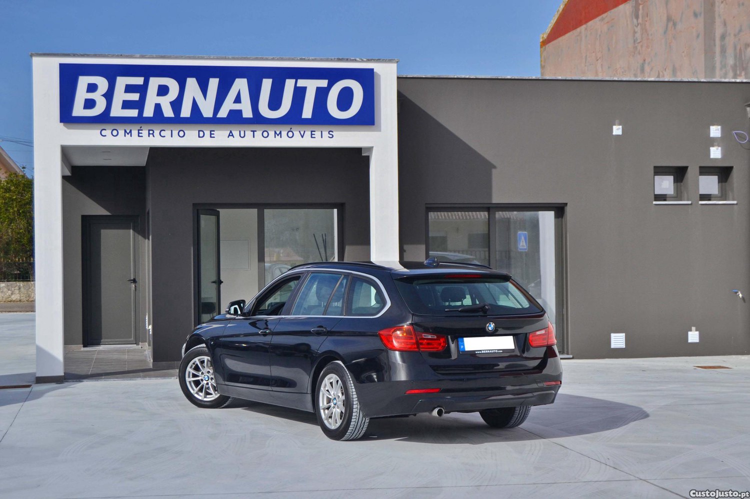 BMW 318 D Touring Auto - 97mil km - NACIONAL — fotografia 4